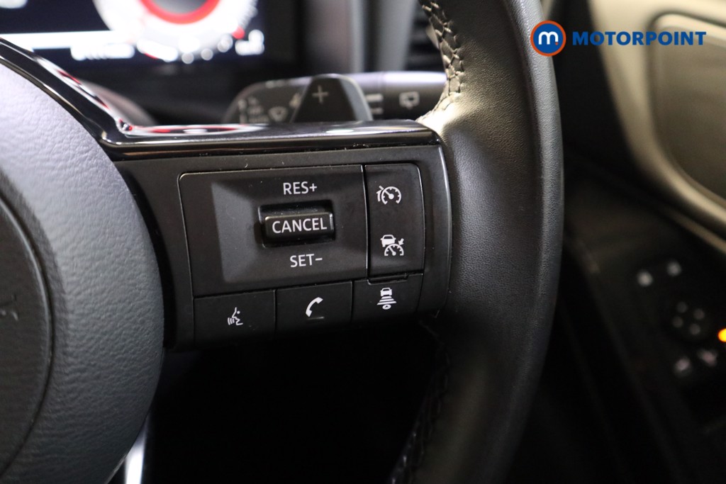 Nissan Qashqai N-Connecta Automatic Petrol SUV - Stock Number (1549281) - 4th supplementary image
