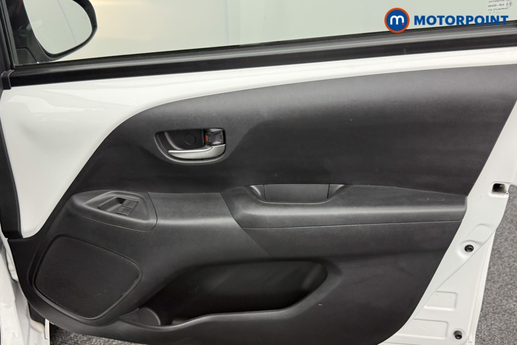 Toyota Aygo X-Trend Manual Petrol Hatchback - Stock Number (1550289) - 10th supplementary image