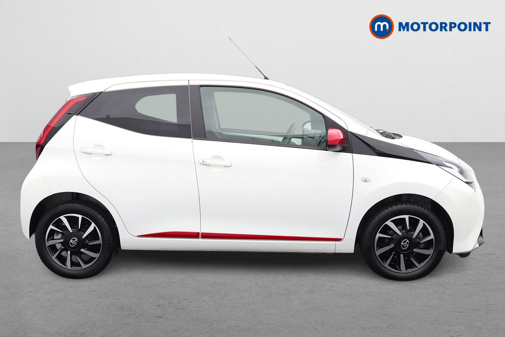 Toyota Aygo X-Trend Manual Petrol Hatchback - Stock Number (1550289) - Drivers side