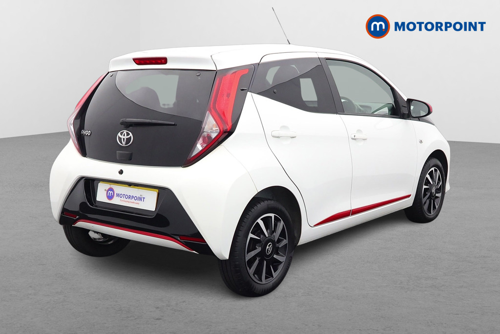 Toyota Aygo X-Trend Manual Petrol Hatchback - Stock Number (1550289) - Drivers side rear corner