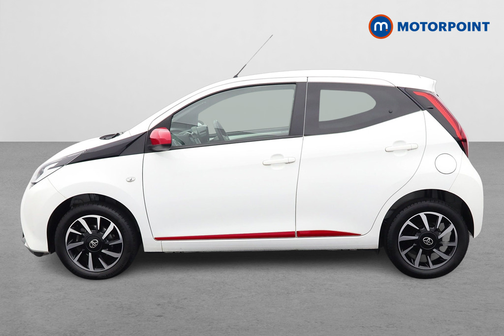 Toyota Aygo X-Trend Manual Petrol Hatchback - Stock Number (1550289) - Passenger side