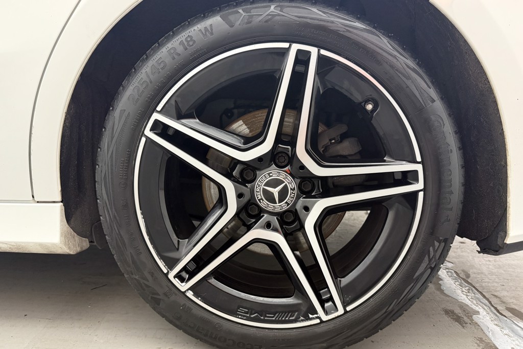 Mercedes-Benz A Class Amg Line Automatic Petrol Saloon - Stock Number (1550575) - 36th supplementary image