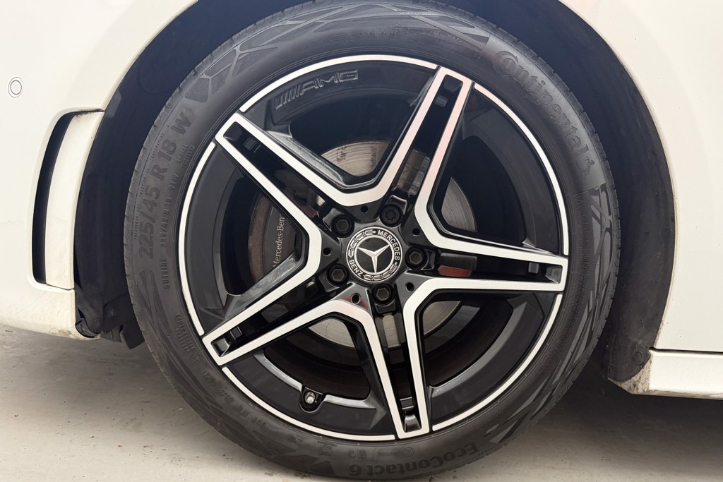 Mercedes-Benz A Class Amg Line Automatic Petrol Saloon - Stock Number (1550575) - 37th supplementary image