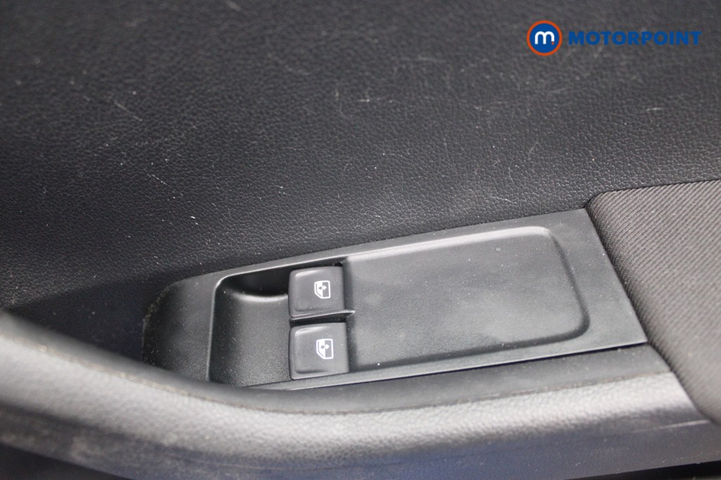 Skoda Fabia Colour Edition Manual Petrol Hatchback - Stock Number (1550899) - 15th supplementary image