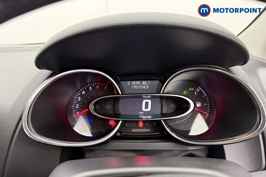 Renault Clio Play Manual Petrol Hatchback - Stock Number (1551882) - 4th supplementary image