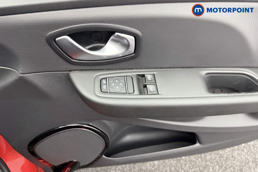 Renault Clio Play Manual Petrol Hatchback - Stock Number (1551882) - 11th supplementary image