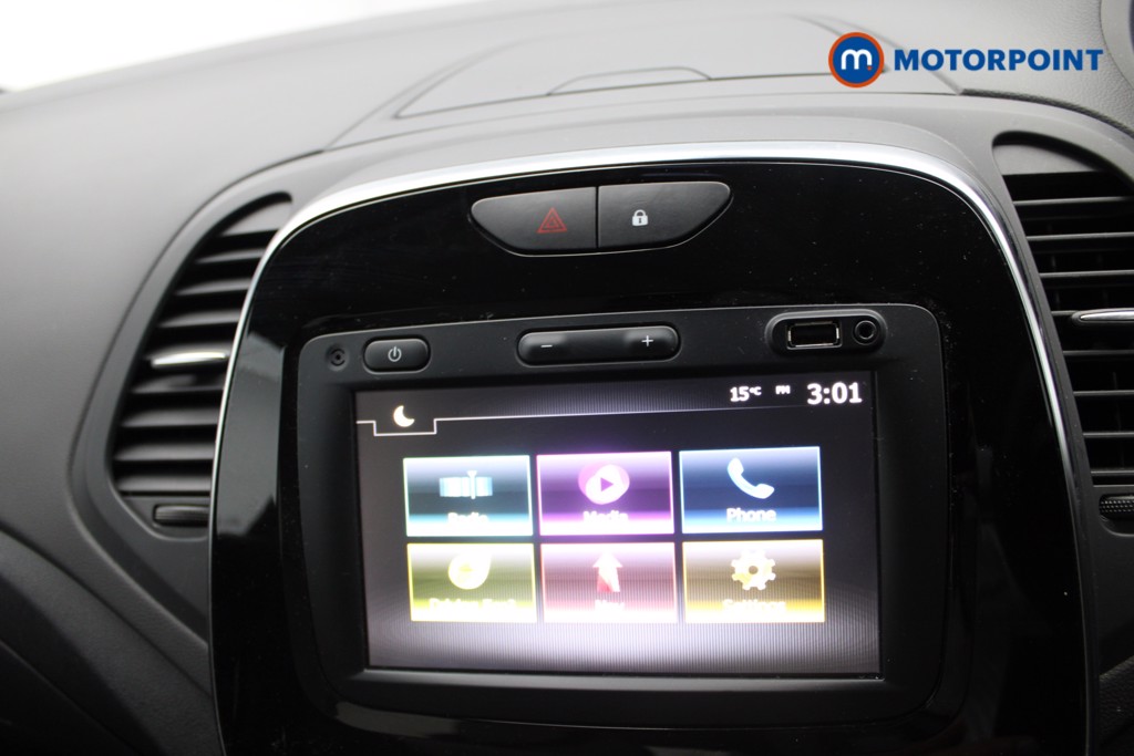 Renault Captur Iconic Manual Petrol SUV - Stock Number (1552533) - 5th supplementary image