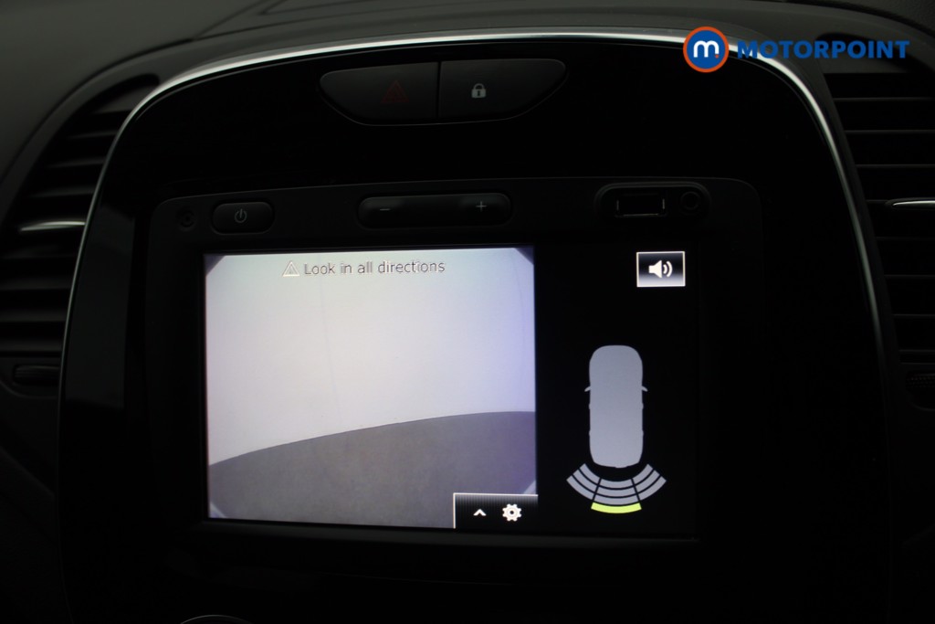 Renault Captur Iconic Manual Petrol SUV - Stock Number (1552533) - 7th supplementary image