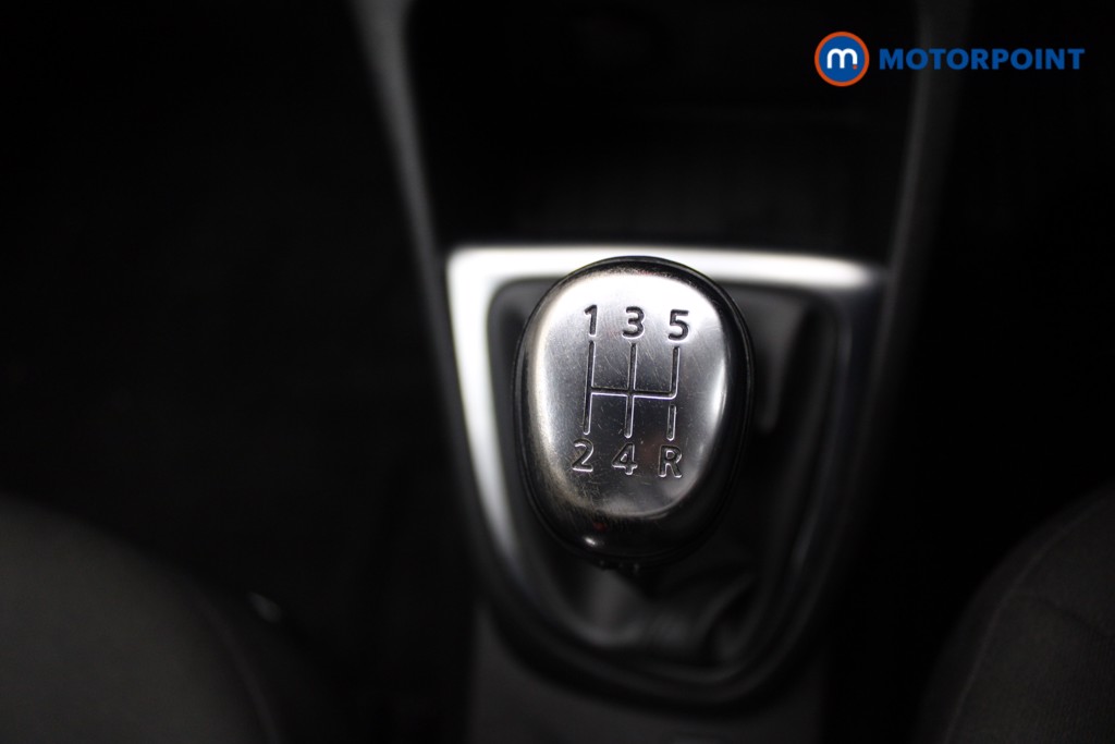 Renault Captur Iconic Manual Petrol SUV - Stock Number (1552533) - 9th supplementary image