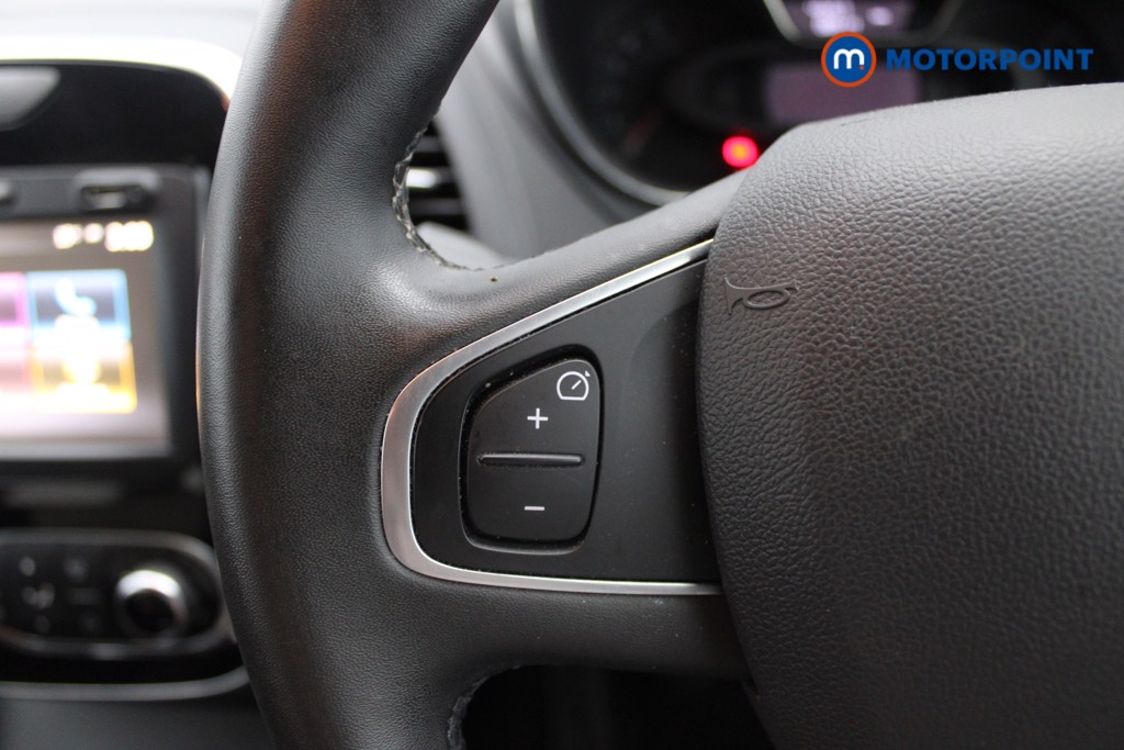 Renault Captur Iconic Manual Petrol SUV - Stock Number (1552533) - 10th supplementary image