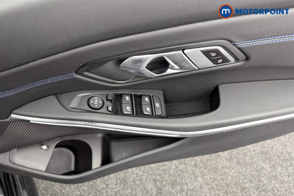 BMW 3 Series M Sport Automatic Petrol Plug-In Hybrid Saloon - Stock Number (1552725) - 15th supplementary image