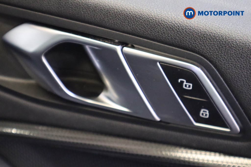 BMW 2 Series Sport Automatic Petrol Saloon - Stock Number (1552815) - 15th supplementary image