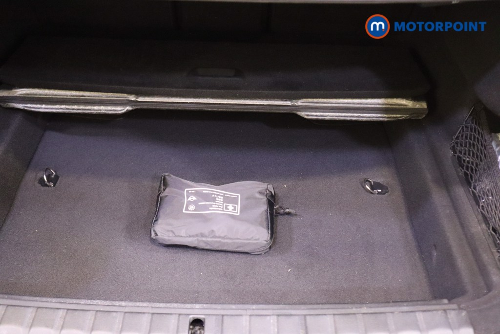 BMW 2 Series Sport Automatic Petrol Saloon - Stock Number (1552815) - 21st supplementary image