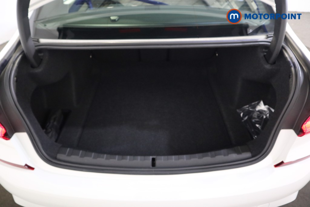 BMW 3 Series M Sport Automatic Diesel Saloon - Stock Number (1554372) - 14th supplementary image