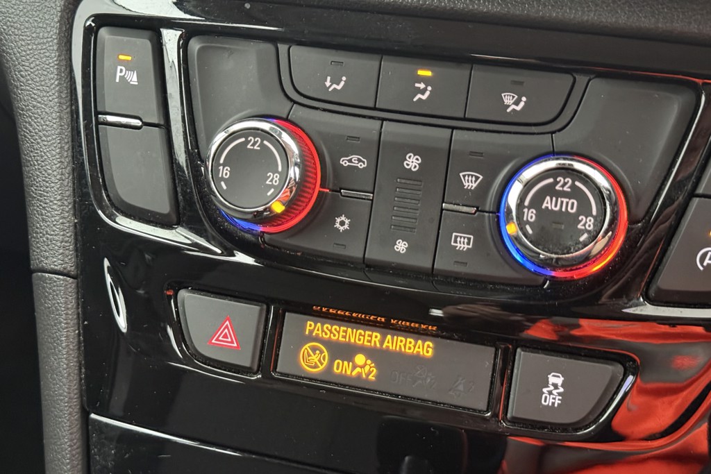 Vauxhall Mokka X Active Manual Petrol SUV - Stock Number (1554441) - 11th supplementary image