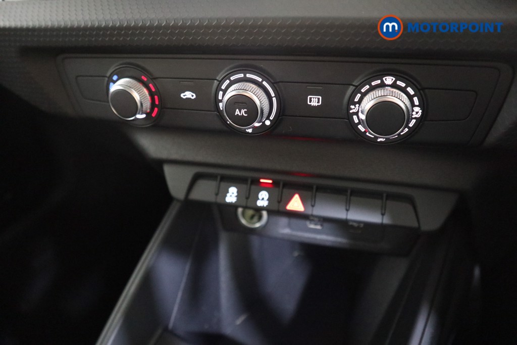 Audi A1 Technik Manual Petrol Hatchback - Stock Number (1554478) - 7th supplementary image