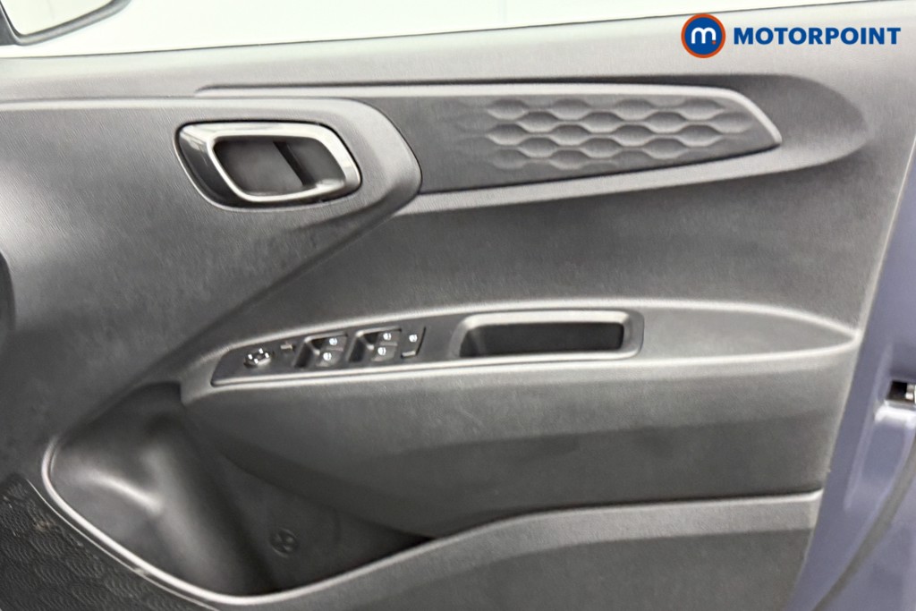 Hyundai I10 Advance Automatic Petrol Hatchback - Stock Number (1554560) - 17th supplementary image