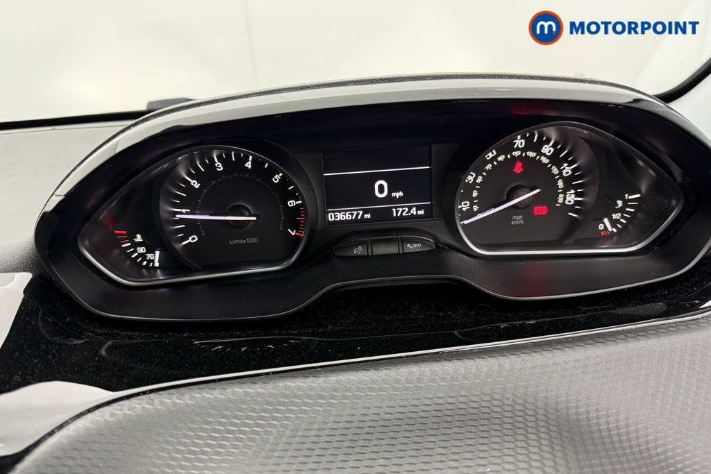 Peugeot 208 Tech Edition Manual Petrol Hatchback - Stock Number (1554950) - 5th supplementary image
