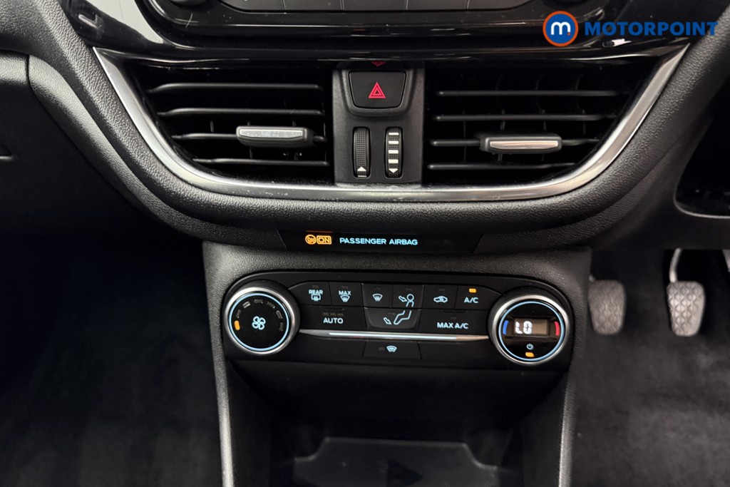 Ford Fiesta Titanium Manual Petrol Hatchback - Stock Number (1554960) - 11th supplementary image