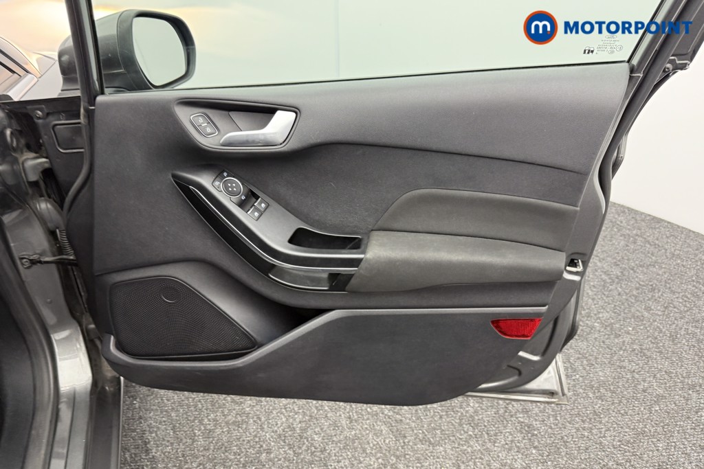 Ford Fiesta Titanium Manual Petrol Hatchback - Stock Number (1554960) - 17th supplementary image