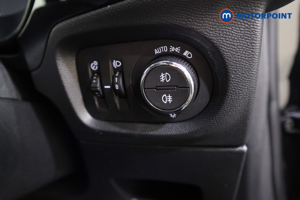 Vauxhall Corsa GS Manual Petrol Hatchback - Stock Number (1555047) - 9th supplementary image
