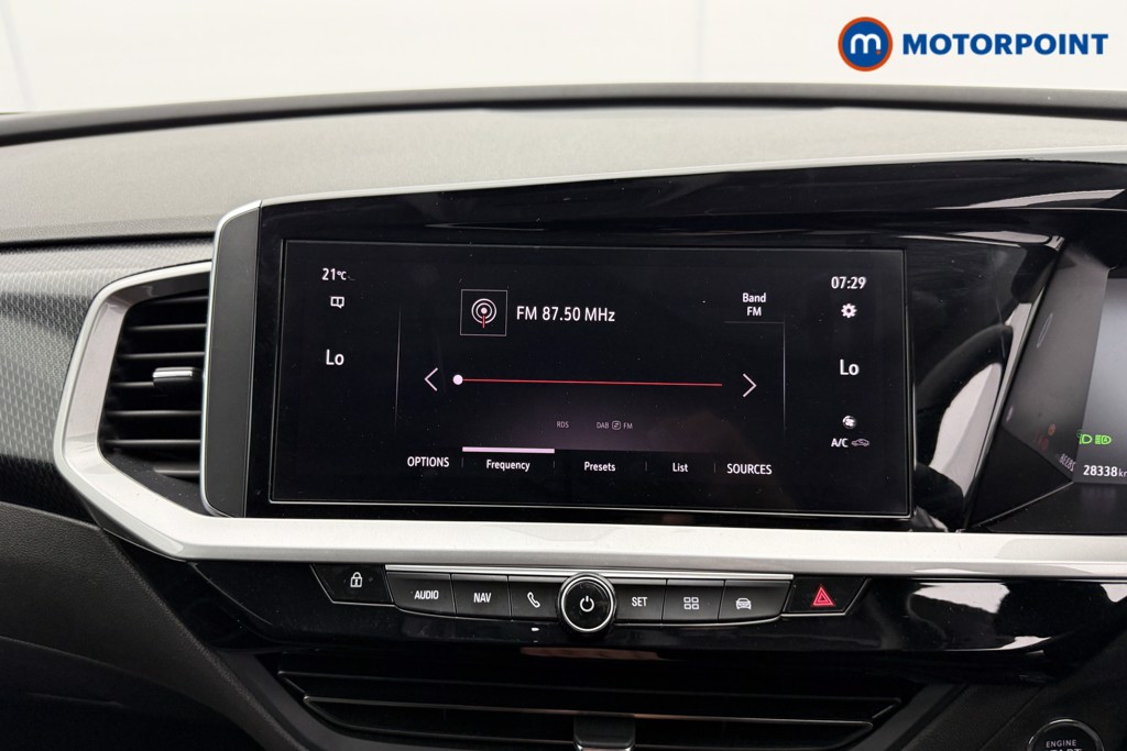 Vauxhall Grandland Ultimate Manual Petrol SUV - Stock Number (1555077) - 2nd supplementary image