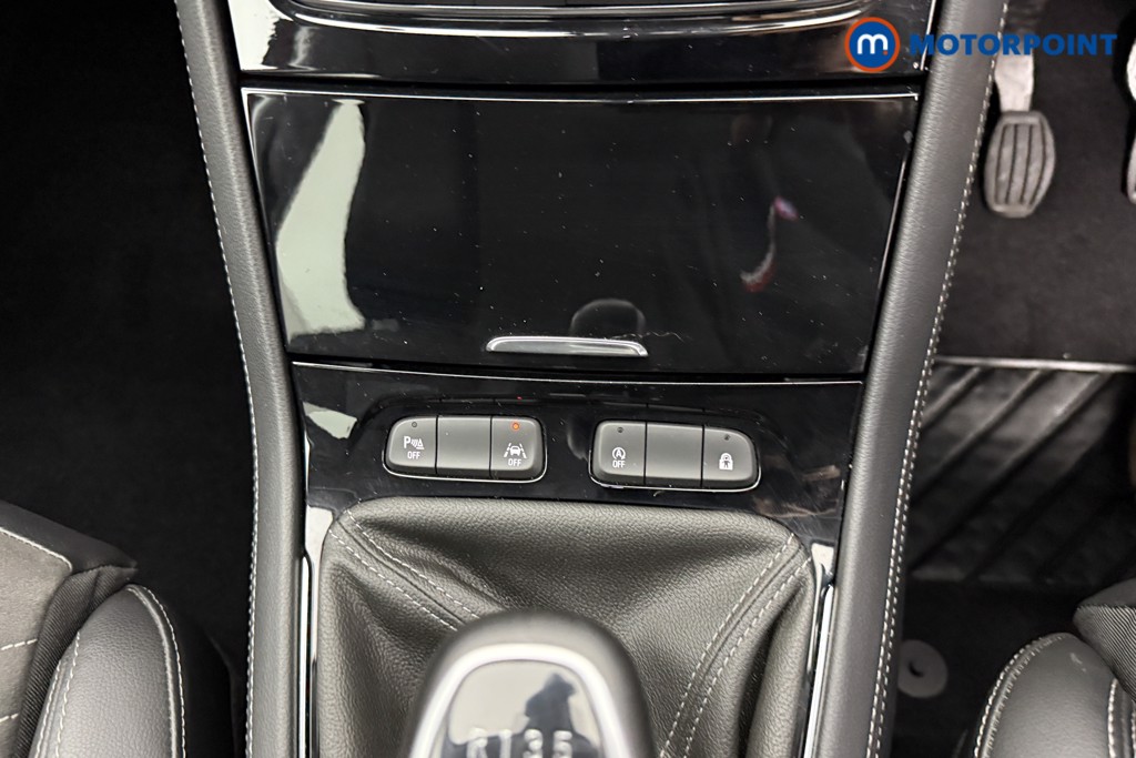 Vauxhall Grandland Ultimate Manual Petrol SUV - Stock Number (1555077) - 7th supplementary image