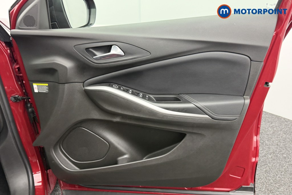 Vauxhall Grandland Ultimate Manual Petrol SUV - Stock Number (1555077) - 13th supplementary image