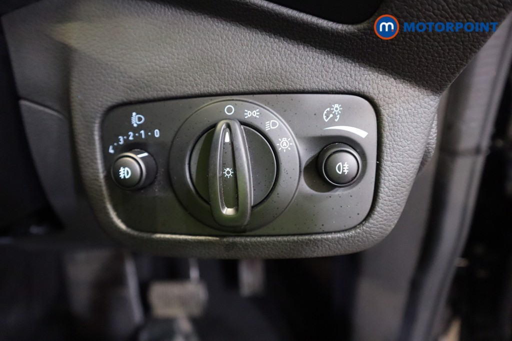 Ford Grand C-Max Titanium Automatic Diesel People Carrier - Stock Number (1555218) - 12th supplementary image