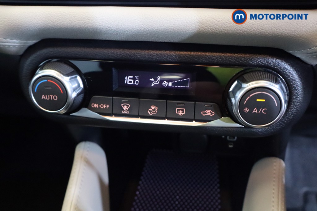 Nissan Micra Tekna Automatic Petrol Hatchback - Stock Number (1555570) - 7th supplementary image