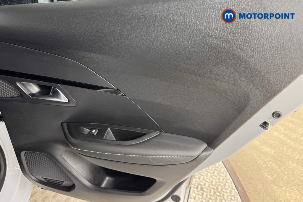 Peugeot 2008 GT Automatic Petrol SUV - Stock Number (1556469) - 18th supplementary image