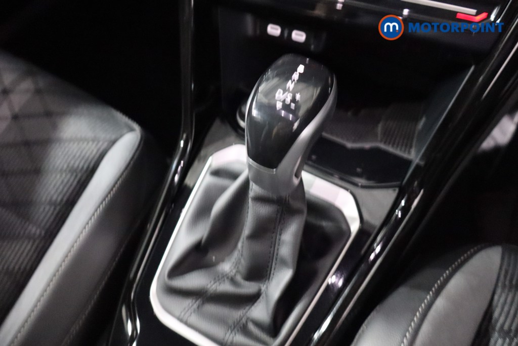 Volkswagen T-Roc R-Line Automatic Petrol SUV - Stock Number (1556492) - 14th supplementary image