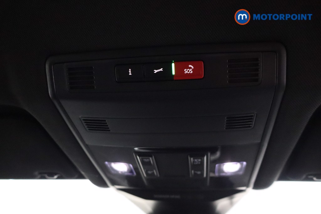 Volkswagen T-Roc R-Line Automatic Petrol SUV - Stock Number (1556492) - 18th supplementary image