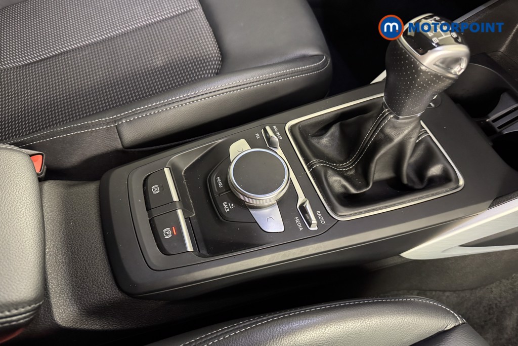 Audi Q2 Black Edition Manual Petrol SUV - Stock Number (1556519) - 10th supplementary image