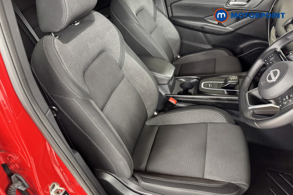 Nissan Qashqai N-Connecta Automatic Petrol SUV - Stock Number (1556752) - 5th supplementary image
