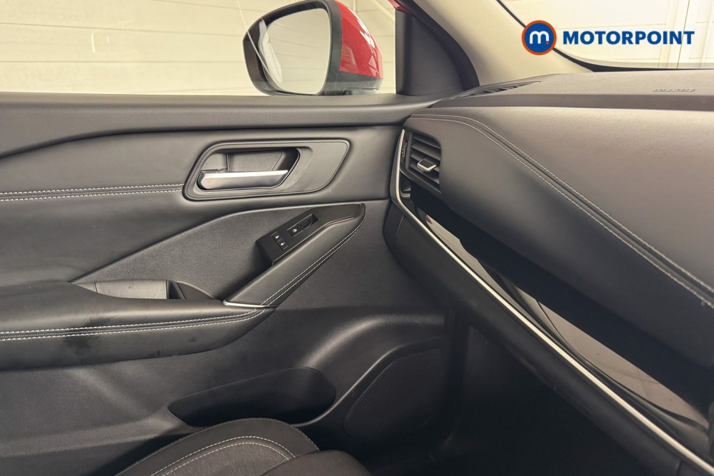Nissan Qashqai N-Connecta Automatic Petrol SUV - Stock Number (1556752) - 12th supplementary image
