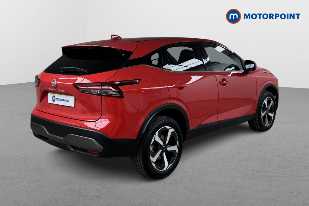 Nissan Qashqai N-Connecta Automatic Petrol SUV - Stock Number (1556752) - Drivers side rear corner