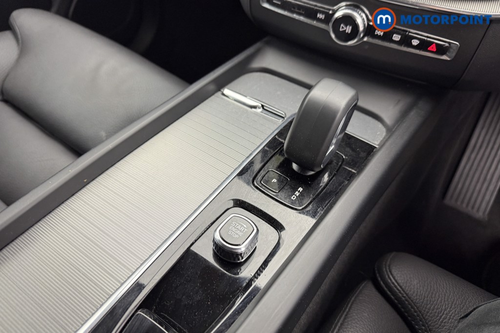Volvo Xc60 Plus Automatic Diesel SUV - Stock Number (1556859) - 12th supplementary image