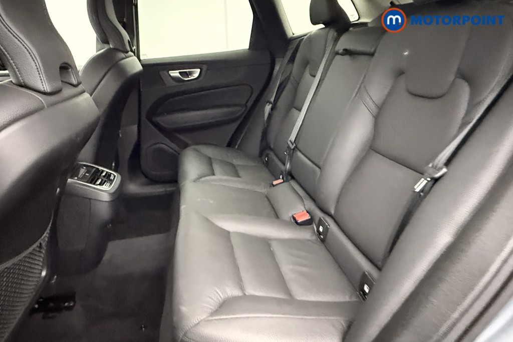 Volvo Xc60 Plus Automatic Diesel SUV - Stock Number (1556859) - 24th supplementary image