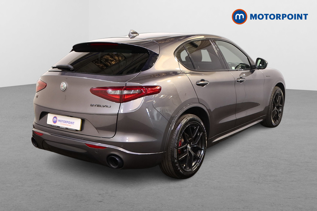 Alfa Romeo Stelvio Veloce Automatic Diesel SUV - Stock Number (1556963) - Drivers side rear corner