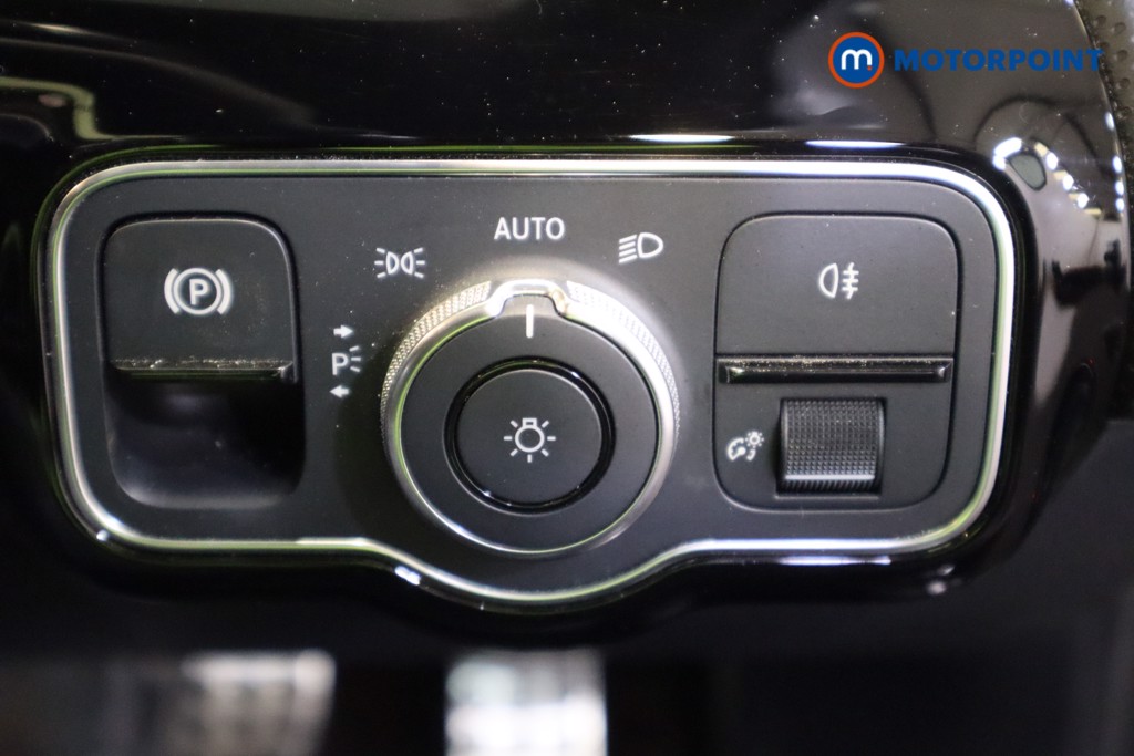 Mercedes-Benz A Class Amg Line Premium Plus Edition Automatic Petrol Plug-In Hybrid Saloon - Stock Number (1556983) - 12th supplementary image