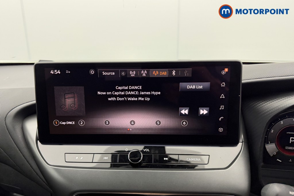 Nissan Juke N-Connecta Automatic Petrol SUV - Stock Number (1557347) - 6th supplementary image