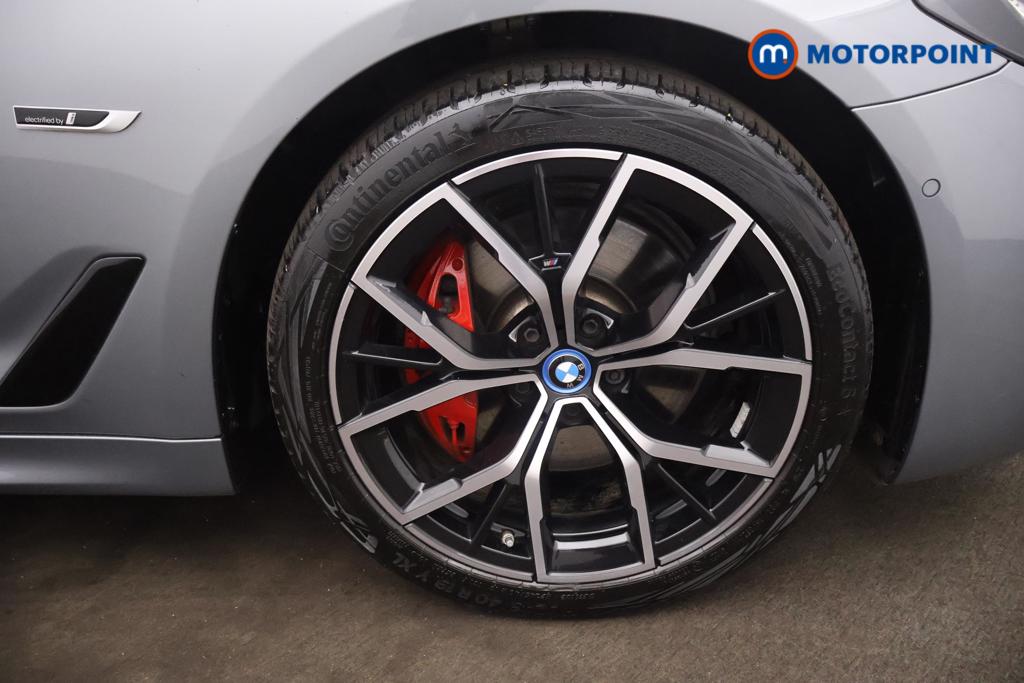 BMW 5 Series M Sport Automatic Petrol Plug-In Hybrid Estate - Stock Number (1557473) - 14th supplementary image