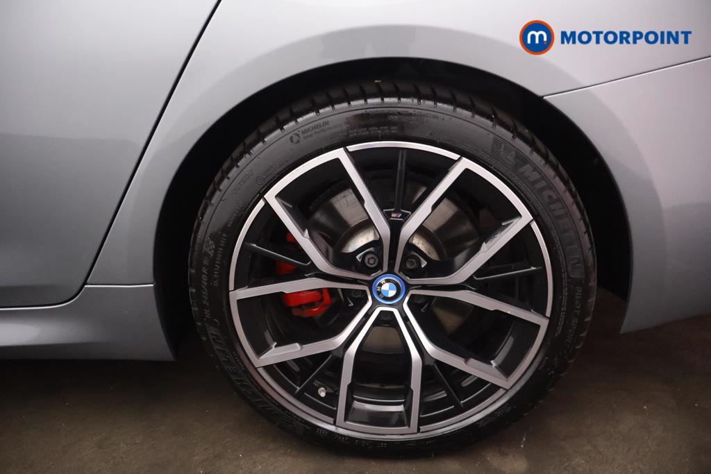 BMW 5 Series M Sport Automatic Petrol Plug-In Hybrid Estate - Stock Number (1557473) - 16th supplementary image