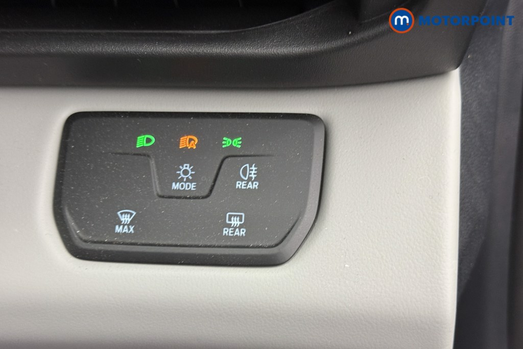 Ford Explorer Select Automatic Electric SUV - Stock Number (1557483) - 13th supplementary image