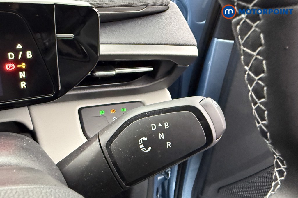 Ford Explorer Select Automatic Electric SUV - Stock Number (1557497) - 12th supplementary image