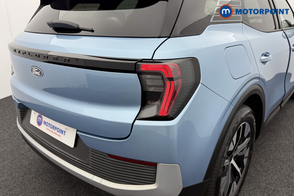 Ford Explorer Select Automatic Electric SUV - Stock Number (1557497) - 25th supplementary image