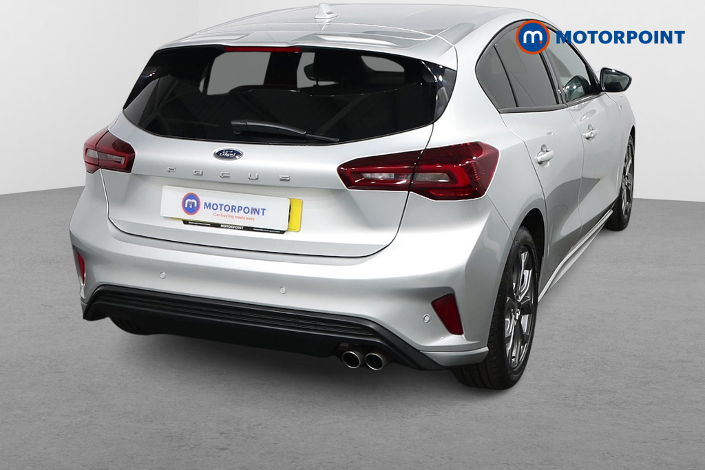 Ford Focus St-Line Automatic Diesel Hatchback - Stock Number (1557508) - Drivers side rear corner