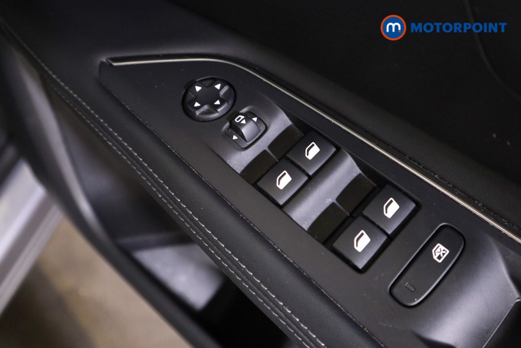 Peugeot 3008 Allure Manual Petrol SUV - Stock Number (1557526) - 10th supplementary image