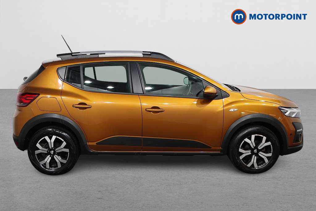 Dacia Sandero Stepway Prestige Manual Petrol Hatchback - Stock Number (1557545) - Drivers side